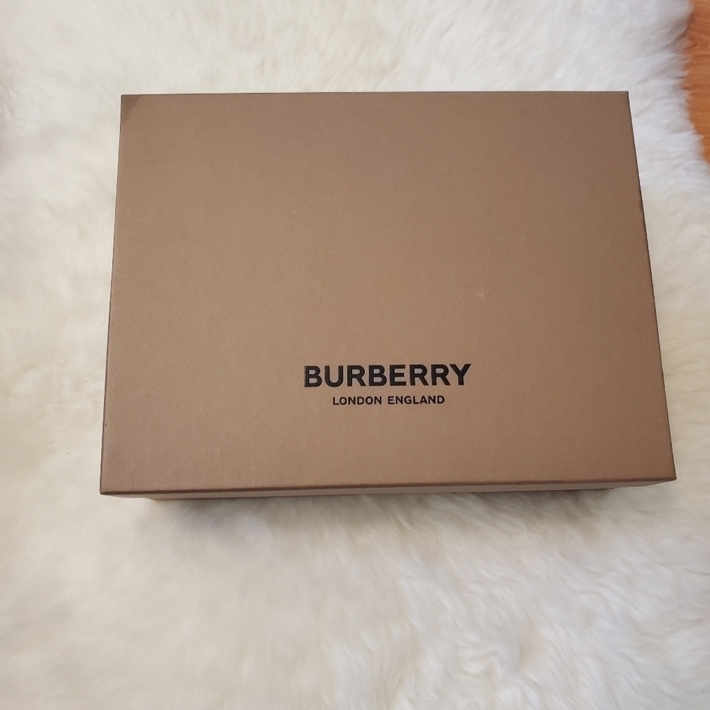 Burberry Ally 85mm Woven Check Pumps sz. 7 - Picture 13 of 13